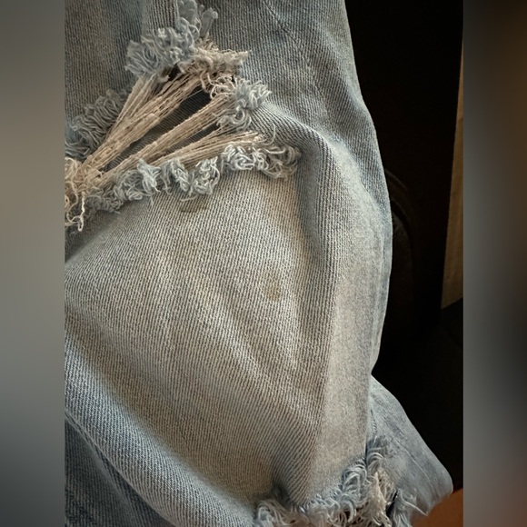 American Eagle relaxed mom jean straight in size 10 regular - Picture 3 of 6